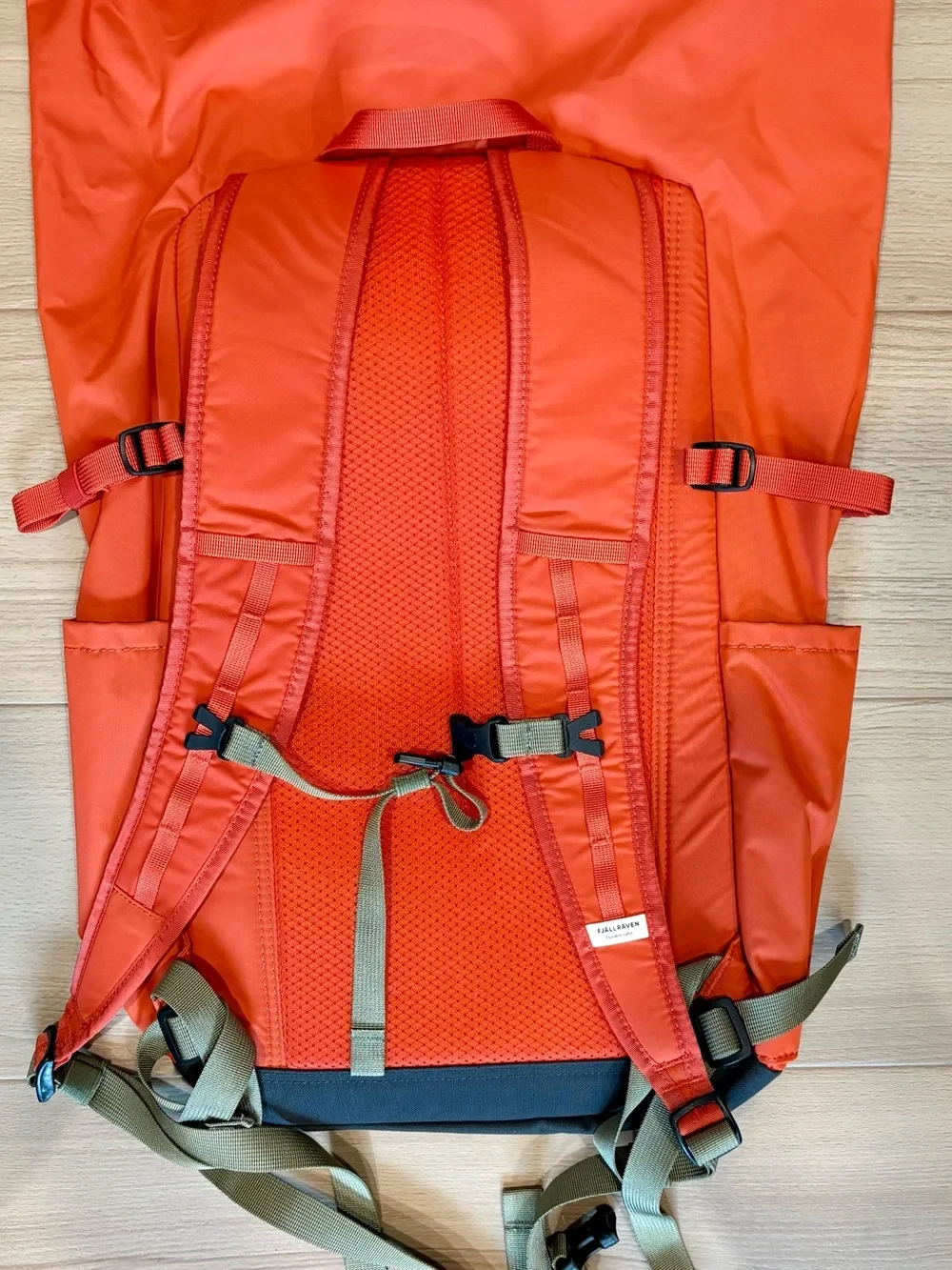 Fjällräven High Coast Foldsack 24 20L Orange Daypack Fits 15